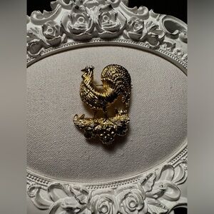 🎄3/$20‼️Gold-Tone Rooster Vintage Brooch✨